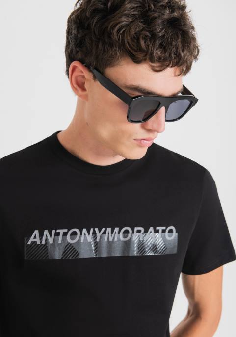 Antony Morato mężczyźni T-shirt o dopasowanym kroju, wykonany w 100% z bawełny, z gumowanym nadrukiem logo VNLT155 odzież czarny