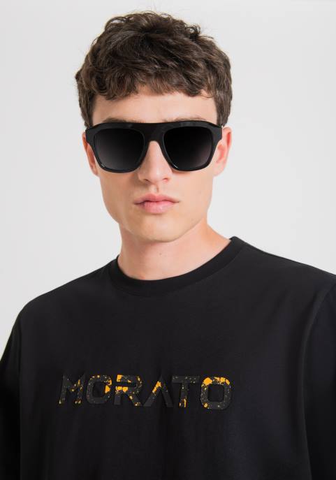 Antony Morato mężczyźni T-shirt o regularnym kroju z czystej bawełny z gumowanym nadrukiem logo VNLT148 odzież czarny