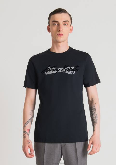 Antony Morato mężczyźni T-shirt o regularnym kroju z czystej bawełny z gumowanym nadrukiem logo VNLT204 odzież niebieski atrament