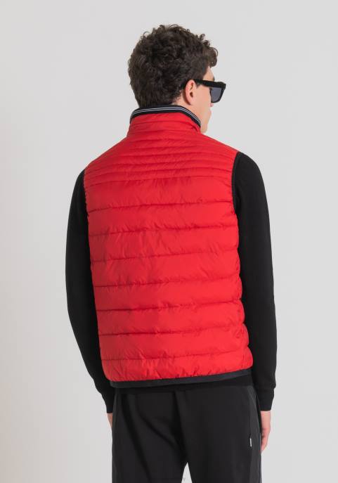 Antony Morato mężczyźni Nylonowa kurtka bez rękawów z ekologiczną wyściółką Sorona Aura VNLT23 odzież czerwony