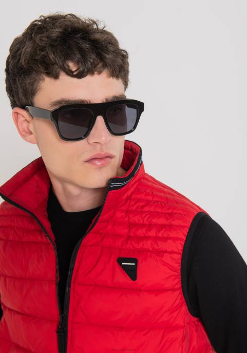 Antony Morato mężczyźni Nylonowa kurtka bez rękawów z ekologiczną wyściółką Sorona Aura VNLT23 odzież czerwony
