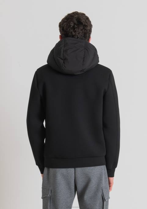 Antony Morato mężczyźni dopasowana kurtka z wyściełanego materiału technicznego z kapturem VNLT12 odzież czarny