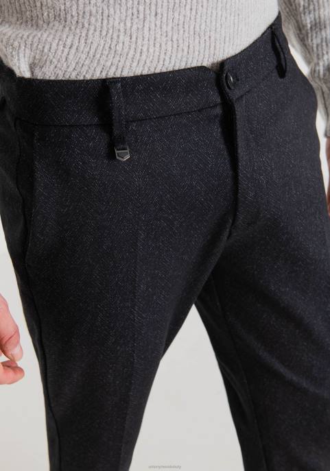 Antony Morato mężczyźni Spodnie Ashe o bardzo obcisłym kroju z elastycznej mieszanki wiskozy ze wzorem w jodełkę VNLT228 odzież niebieski atrament