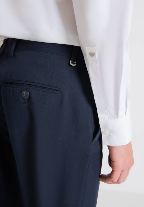 Antony Morato mężczyźni Spodnie ze stretchem o dopasowanym kroju „bonnie”. VNLT271 odzież niebieski atrament